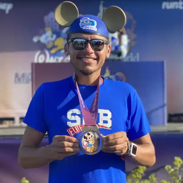 Vanilson Neves ganador de Walt Disney World® Marathon Vanilson Neves ganador de Walt Disney World® Marathon